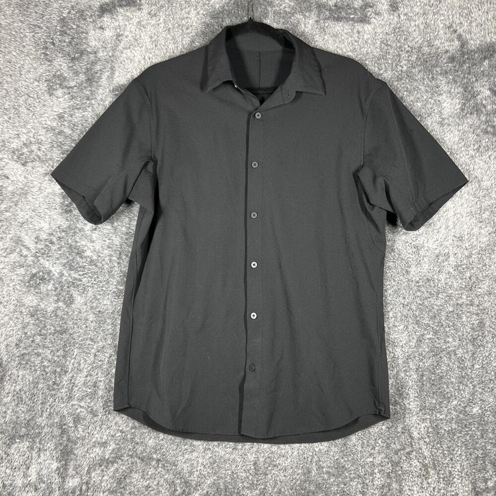 Lululemon Shirt Mens M Black Short Sleeve Button Up Polyester Blend Casual